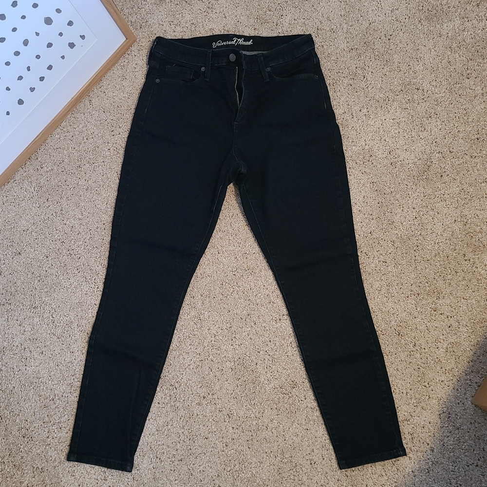 Universal Thread high rise